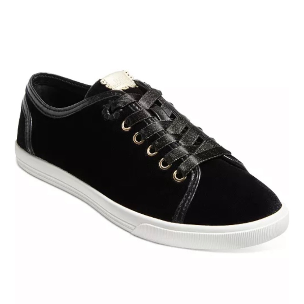 Jack Rogers Black Lia Velvet Sneakers Size 6 NWOT
